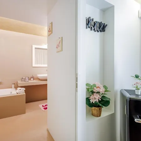 Sweet Life - Nihil Nest *