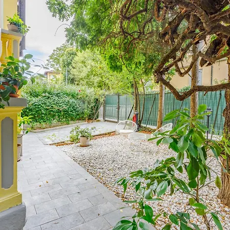 Sweet Life - Nihil Nest *